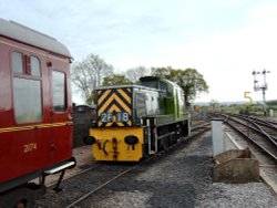 07-05-05 D9526 Bishops Lydeard, West Somerset Railway Wallpaper