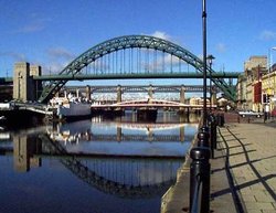 Tyne bridge. Swing bridge. Redhaugh bridge. Newcastle upon tyne. Wallpaper