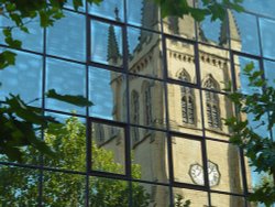 Wakefield Cathedral reflection Wallpaper