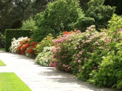 Emmetts Gardens, Ide Hill, Nr Sevenoaks, Kent. Featured in the 1985 film, 'Room with a View' Wallpaper