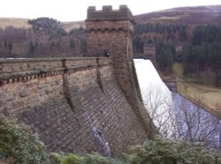 Derwent dam in overflow, looking from the west access road Wallpaper