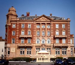 Queens Hotel in Southsea, Hampshire. Taken:  11th May 2006 Wallpaper