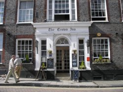 The Crown Hotel in Lewes, East Sussex. Sept 2005 Wallpaper