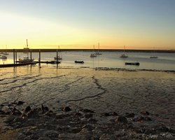 Views from the seawall early one morning. Burnham-on-Crouch, Essex Wallpaper