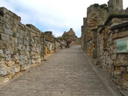 Path up to Scarborough Castle on the castle wall (05-06-06) Wallpaper