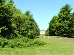 View onto Cannon Hall from the country park =) (03-05-2006) Wallpaper