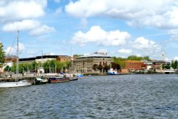 Bristol Harbour Wallpaper