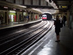 Sloane Square Stn (for Kings Road) Wallpaper