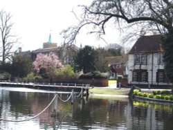 All Saints Church, ponds and the Greyhound, Carshalton Wallpaper