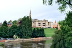 Shrewsbury - panorama with River Severn, view from English Bridge Wallpaper