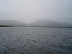 A stormy Loch Lomond in winter Wallpaper