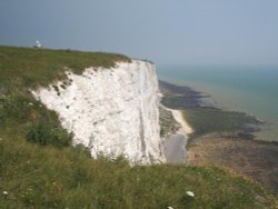 Cliffs from near to South Foreland lighthouse, St Margarets Bay, Dover Wallpaper