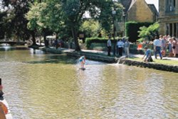 Bourton on the Water Wallpaper