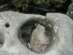 known as the hole rock on the river teign dartmoor Wallpaper