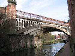 Rochdale Canal in Manchester looking towards Deansgate. Wallpaper