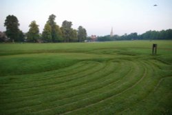 Maze on Saffron Walden Common, Saffron Walden, Essex Wallpaper