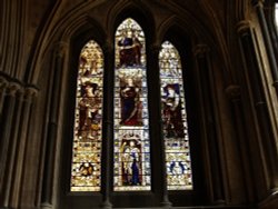 Worcester cathedral, Worcester. stained glass window Wallpaper