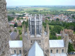 One of the lesser towers, taken from the main tower, late afternoon, July 9, 2006. Wallpaper