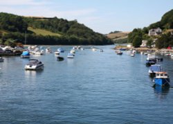 Looe in Cornwall Wallpaper