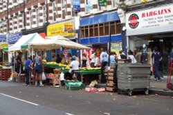 North End Road Market, Fulham Broadway Wallpaper