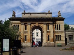 Brompton Cemetery Wallpaper