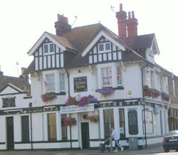 The Clifton Arms in Worthing on the corner of Clifton Road & Tarring Road. Wallpaper