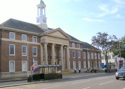 Worthing's Town Hall in Chapel Road Wallpaper