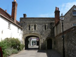 Canon Gate leads to South Street, Chichester Wallpaper