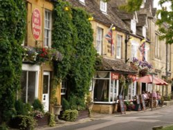 The Old Stocks Hotel, Stow-on-the-Wold, Glocestershire Wallpaper