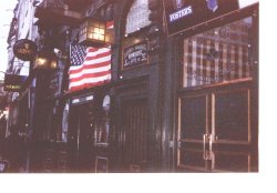 A pub in liverpool after 9/11 Wallpaper