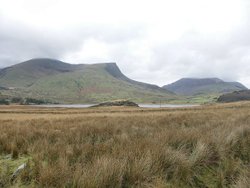 Y Garn and Mynydd Mawr seen from Rhyd Ddu, Snowdonia. Wallpaper