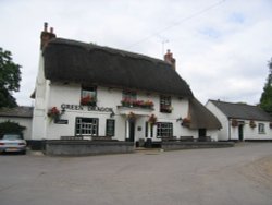 Green Dragon pub in Brook, Hampshire Wallpaper