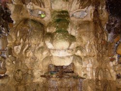 Leeds Castle - Grotto (Kent) Wallpaper