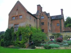 Chartwell
Home of Sir Winston Churchill
Kent Wallpaper