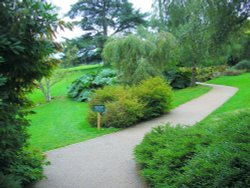 The grounds of Chartwell, Home of Sir Winston Churchill in Kent Wallpaper