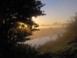 River Avon at Pewsham, Chippenham, Wiltshire Wallpaper