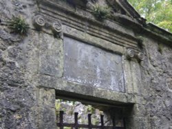 Oban - Dunstaffnage Chapel Wallpaper