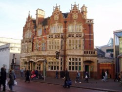 The Punch Hotel, Kingston upon Hull, East Yorkshire. December 2005. Wallpaper