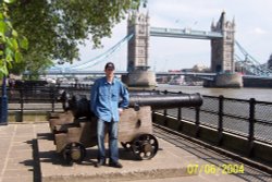 Vitalie at Tower Bridge, London Wallpaper