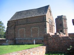 Chapel at Bradgate House Ruins, Leicester Wallpaper