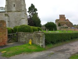 Radclive church and manor house, Radclive, Bucks Wallpaper