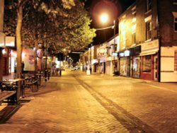 The high road at night, Beeston, Nottinghamshire. Wallpaper