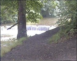 River Goyt Weir in Brabyn's Park, Marple, Greater Manchester. Wallpaper