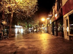 Beeston High Road, Beeston, Nottinghamshire. (a quiet Sunday evening. Wallpaper