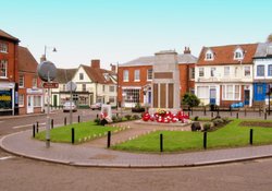 The War Memorial, The Market Place, Dereham, Norfolk Wallpaper