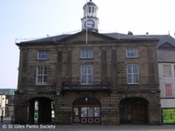 Pontefract Town Hall, Pontefract, West Yorkshire. Wallpaper