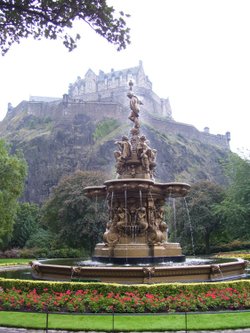 The Castle from Princes Street Gardens, Edinburgh, Midlothian, Scotland.