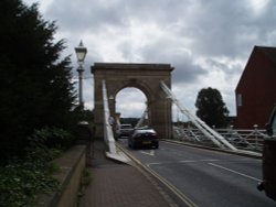 Marlow, Buckinghamshire - August 2006. Wallpaper