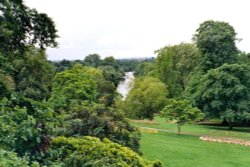 Richmond upon Thames, Greater London - Terrace Gardens. Wallpaper