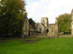 Minster Lovell Hall & Church, Minster Lovell, Oxfordshire. Wallpaper